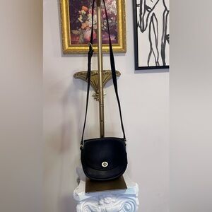 COACH CLASSIC VINTAGE 
Saddle Bag